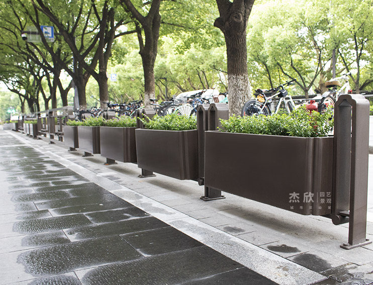 風(fēng)景如畫(huà)不銹鋼花箱